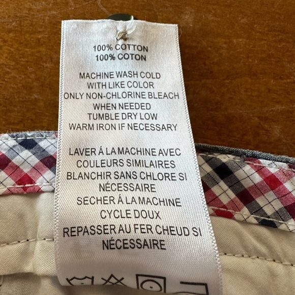 Three pair bundle of men’s size 33 shorts - Ben Sherman and Eddie Bauer - Picture 14 of 14